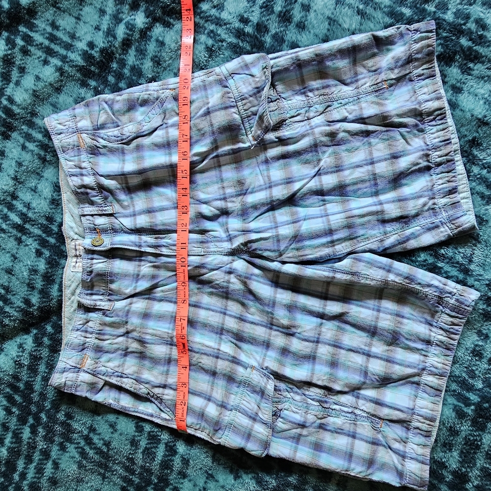 Tommy Bahama plaid blue cotton cargo shorts size 33 - Picture 8 of 12